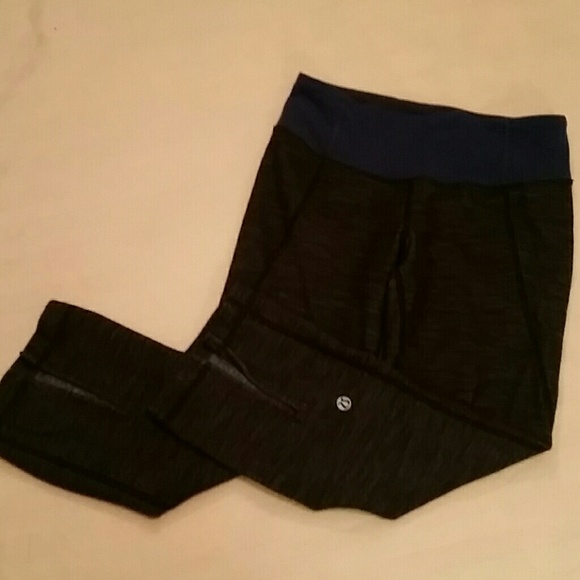 lululemon athletica Pants - Lululemon cropped workout pants