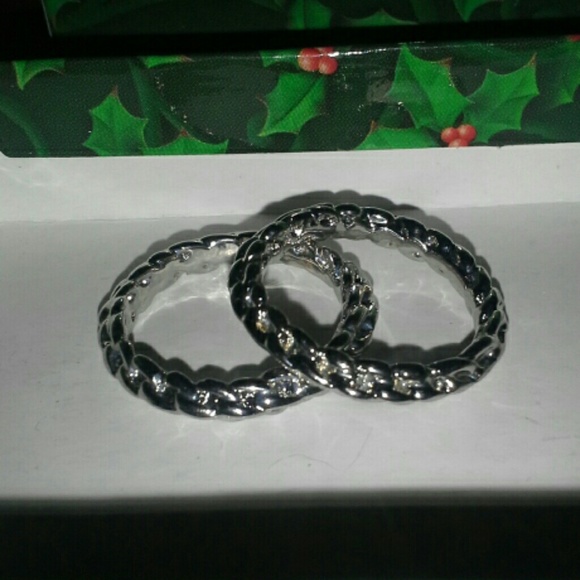 ⭐Sale⭐ Double Ring Set! 💍