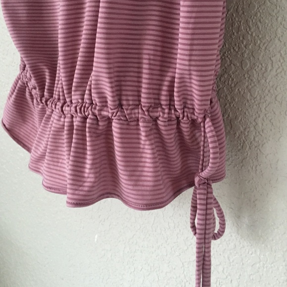 Cross Back Athletic Workout Tank Top by GAP body - Picture 4 of 4