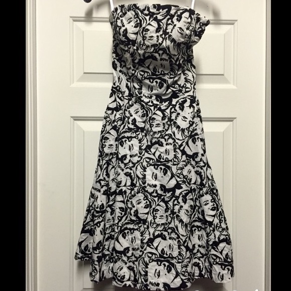BETSEY JOHNSON, SIZE 4 Marilyn Monroe print dress!