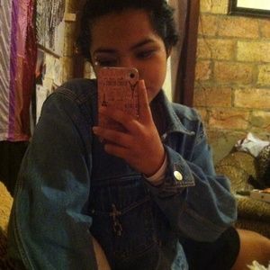 Meet your Posher, Selina