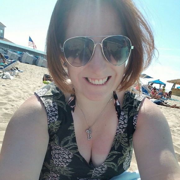 Meet your Posher, Jessie - Picture 2 of 2