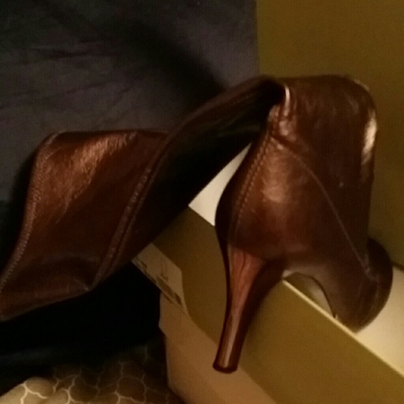 Boots - Picture 3 of 3