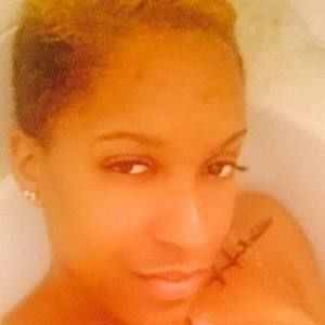 Meet your Posher, Elle