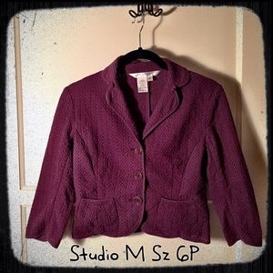 Studio M burgundy Eyelet Blazer size 6 fits like 2