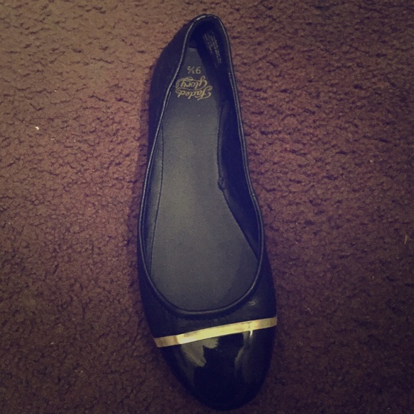 Dress shoes
