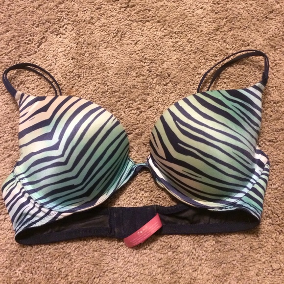 VS PINK push up bra