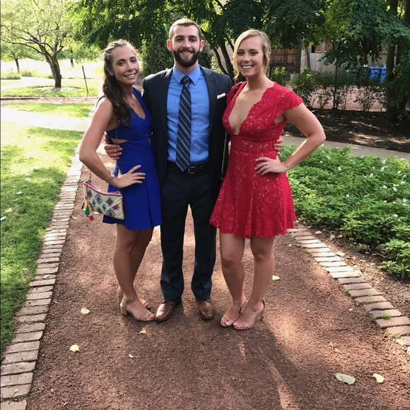 Meet your Posher, Emily - Picture 2 of 3