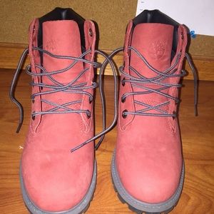Red timbs timberlands boots size 5.5GS/ 5.5Y