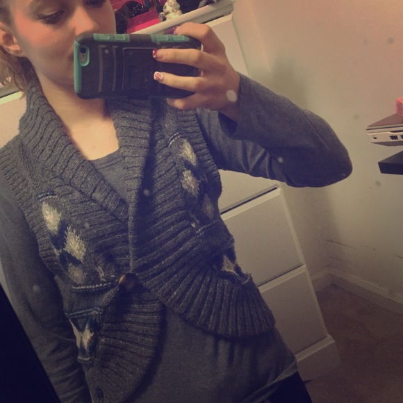 Abercrombie and Fitch knitted sweater vest