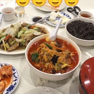 Meet your Posher, Lily