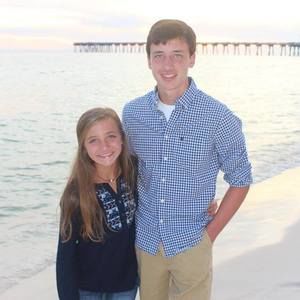 Meet your Posher, Cara