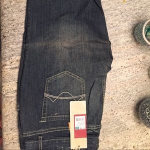 New with tags crop jeans