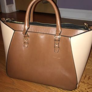 Brown sophisticated bag