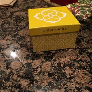 Kendra box