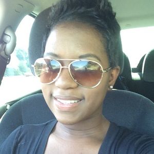 Meet your Posher, Brittney