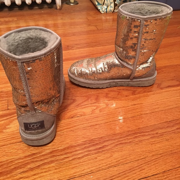 Authentic ugg boots - Picture 2 of 3