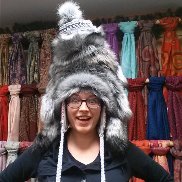 Meet your Posher, Ashley - Picture 3 of 7