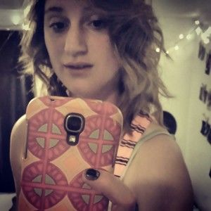 Meet your Posher, Cassandra