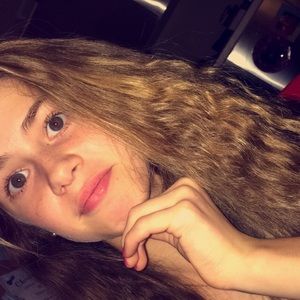 Meet your Posher, Yazmin