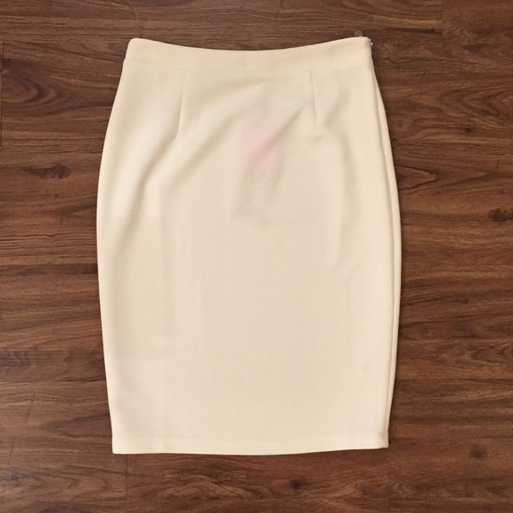 Brand new white pencil skirt