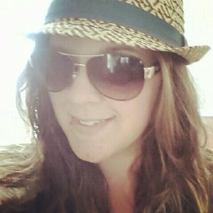 Meet your Posher, Brittney