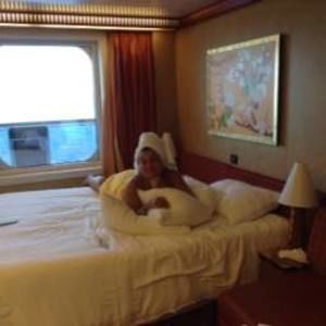 Meet your Posher, Lana