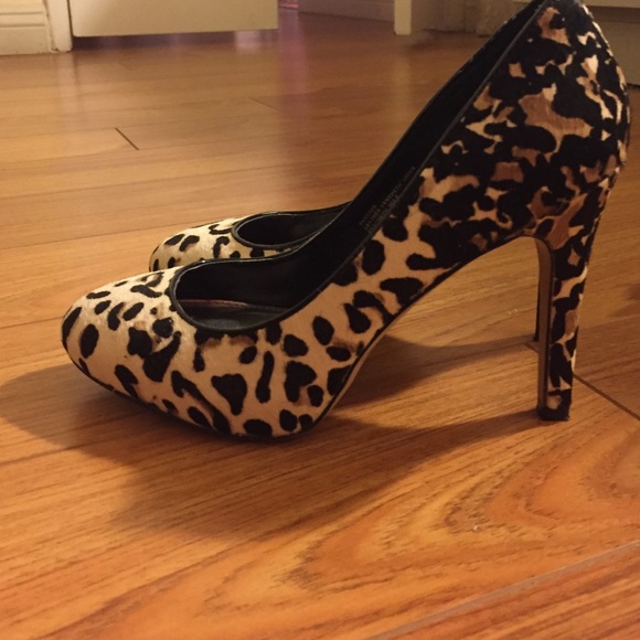 Black&white high heel - Picture 2 of 2