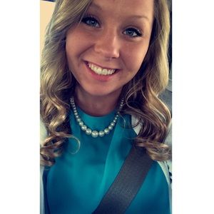 Meet your Posher, Alexandra