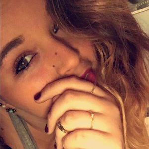 Meet your Posher, Samantha