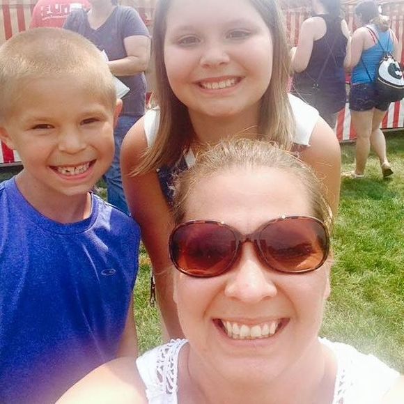 Meet your Posher, Carri - Picture 1 of 1