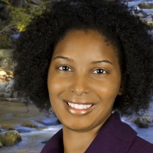 Meet your Posher, Roxanne