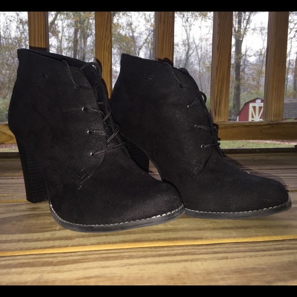 Black Ankle Heels