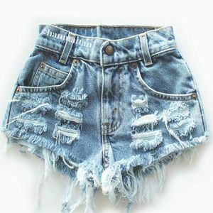 Meet your Posher, Aurora