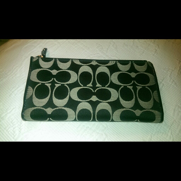 Coach Wallet - Picture 2 of 4
