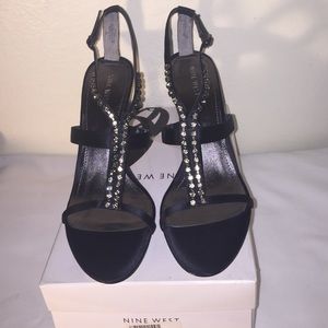Nine West black strappy jeweled heels size 10
