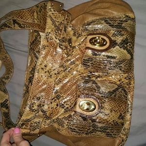 Jessica Simpson purse