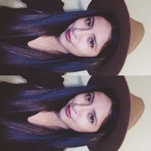 Meet your Posher, Karla