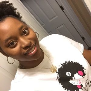 Meet your Posher, Brittany