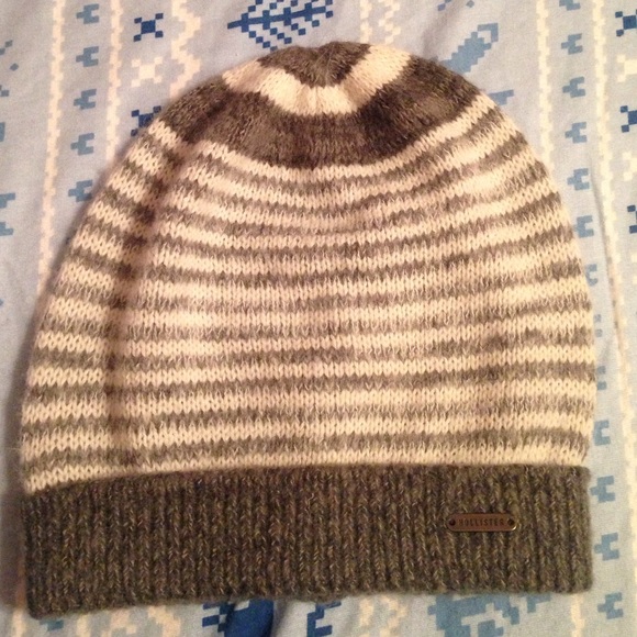 Hollister beanie