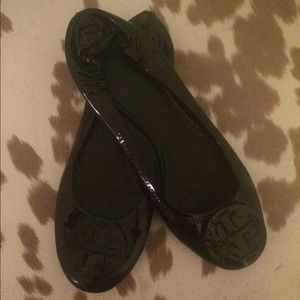 Black patent Tory Burch flats.