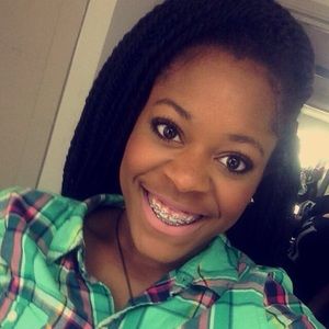 Meet your Posher, Hailey