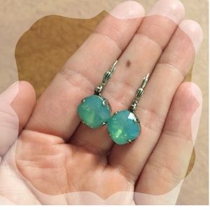 { Gorgeous Genuine Swarovski Crystal Earrings }