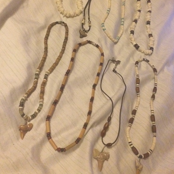 Bundle of 8 shell/shark tooth necklaces
