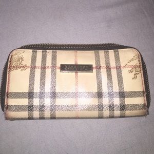 Burberry wallet