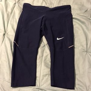 Nice Dri-Fit blue spandex Capri pants