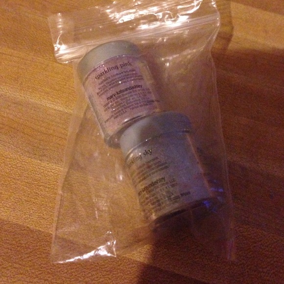 Eyeshadow bundle - Picture 3 of 4