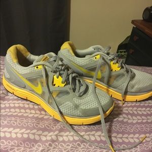 Livestrong Nike Running Shoes