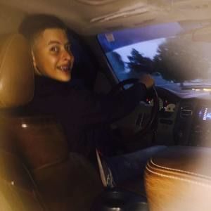 Meet your Posher, Caleb