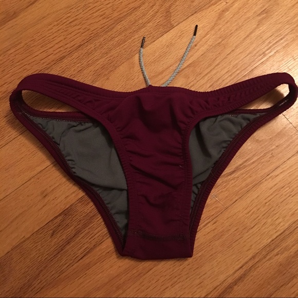 Jolyn bottoms